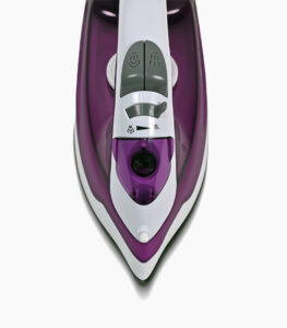 Nos Royalty Line ljubičaste pegle iz ptičije perspektive.